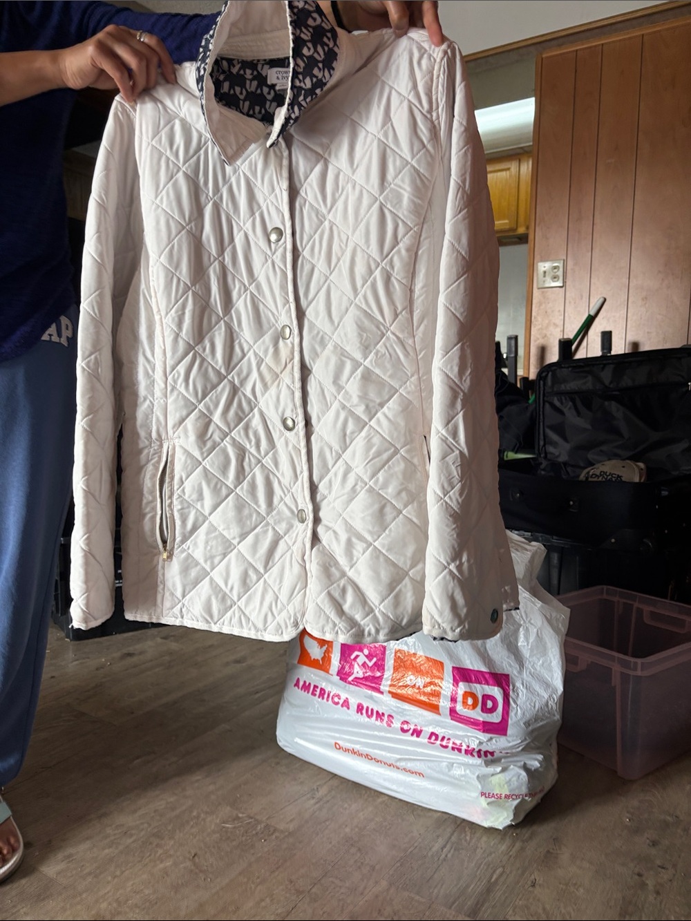 crown & ivy Cream Quilted Snap-Front Puffer Jacket